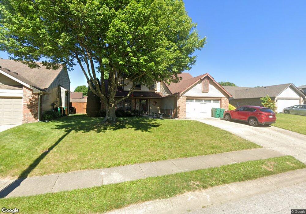 930 Jonathan Dr, Plainfield, IN 46168 - photo 1