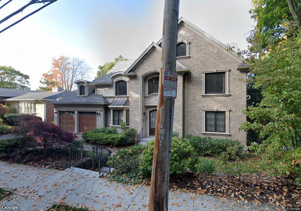 130 Woodchester Dr, Chestnut Hill, MA 02467 - photo 1