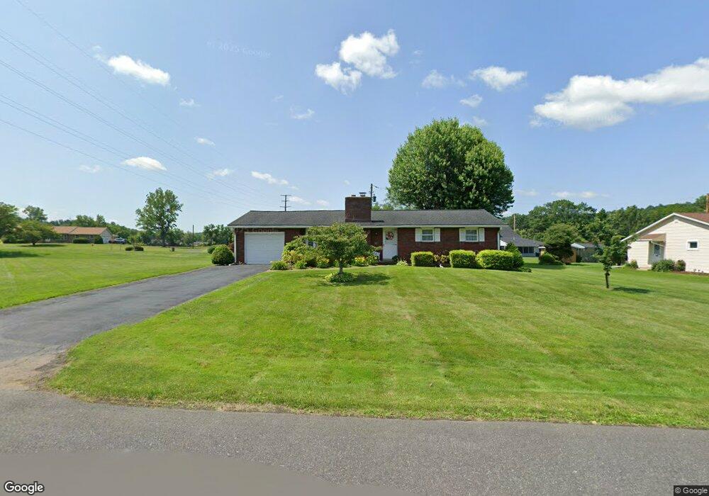 4502 N Sunset Dr, Coopersburg, PA 18036 - photo 1