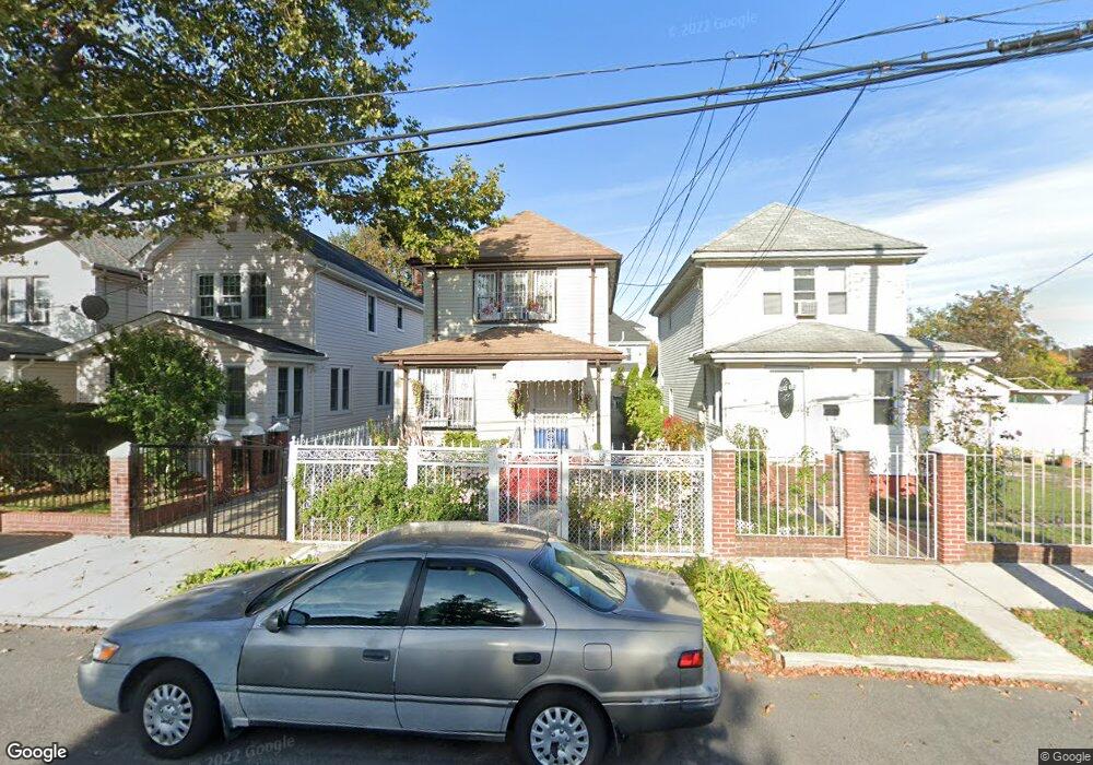 9452 199th St, Hollis, NY 11423 - photo 1