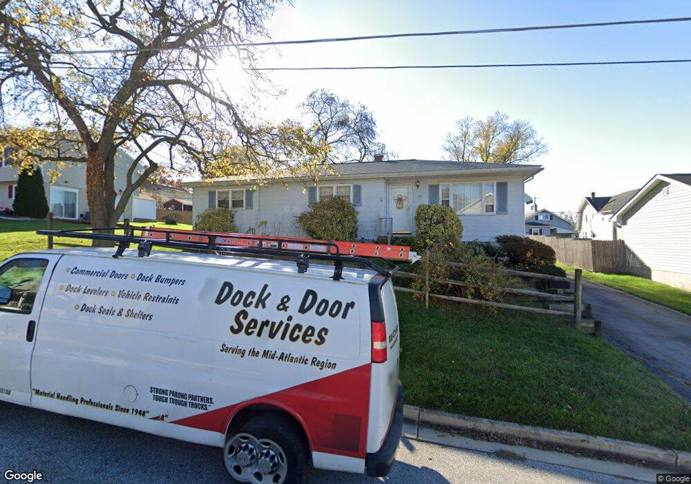 221 Hazel Ave, Halethorpe, MD 21227 - photo 1