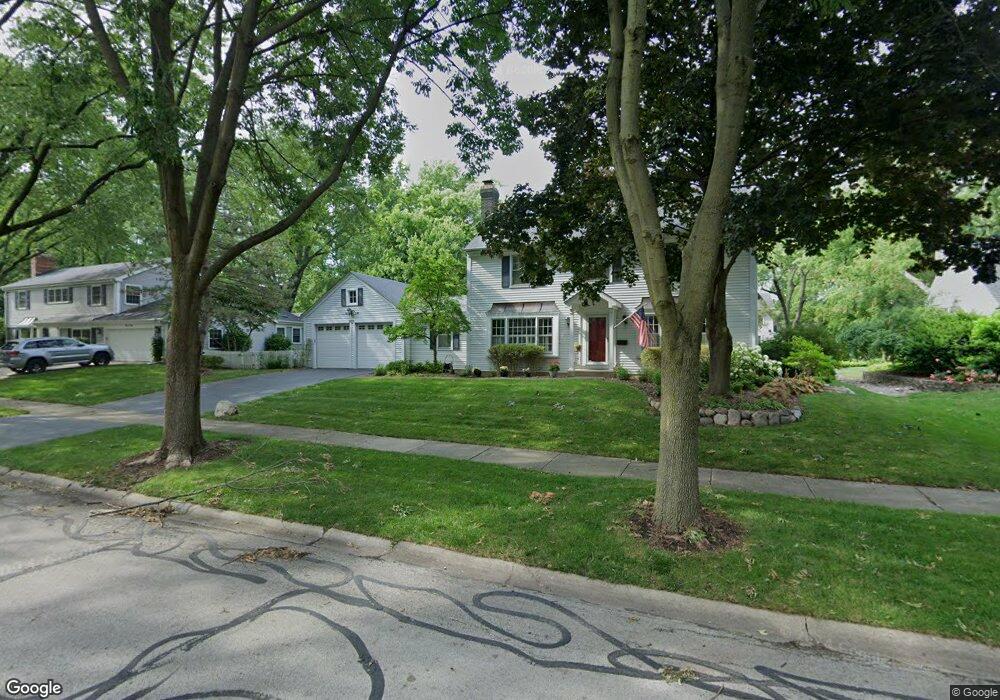 509 Tanglewood Ln, Naperville, IL 60563 - photo 1