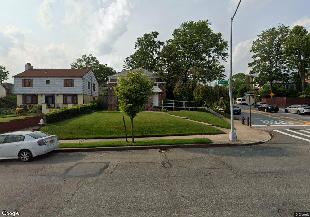 13945 Union Turnpike, Flushing, NY 11367 - photo 1