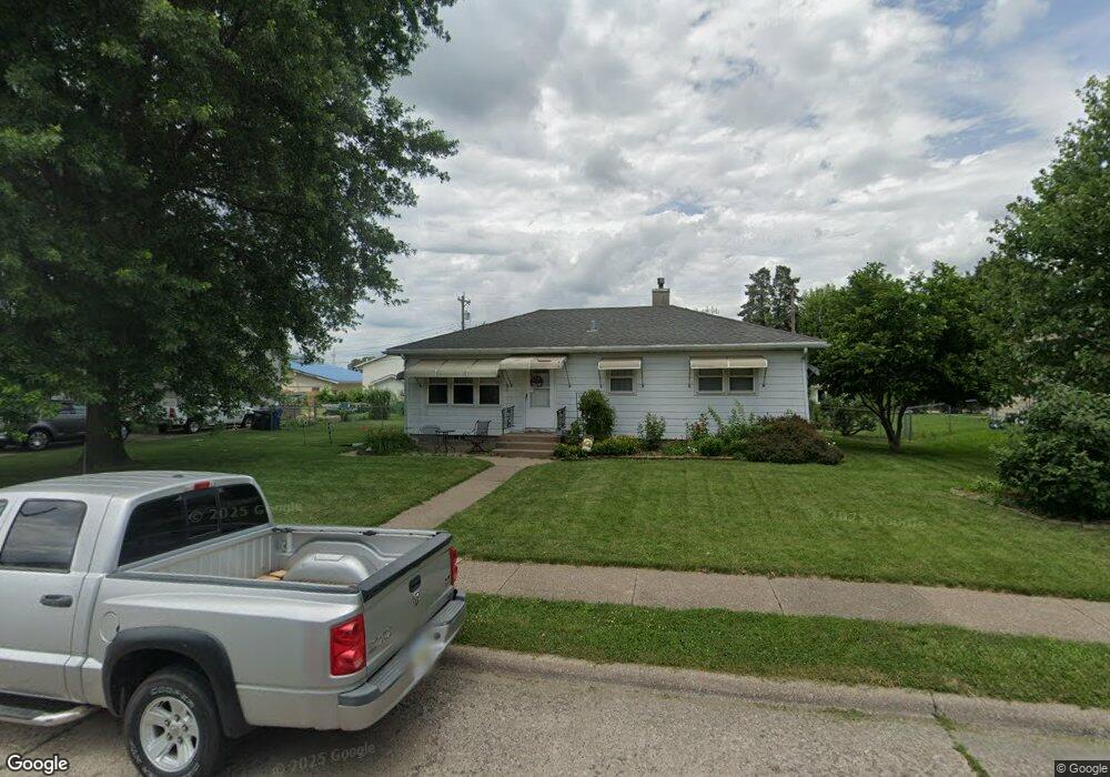 2514 W 18th St, Davenport, IA 52804 - photo 1