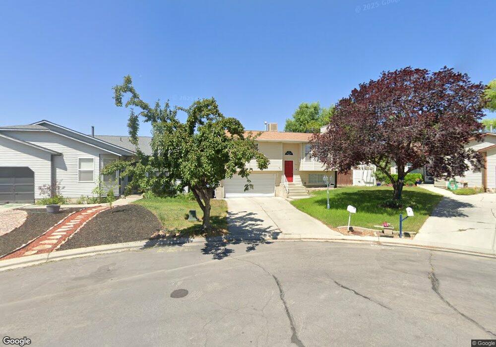 7912 S 2870 W, West Jordan, UT 84088 - photo 1