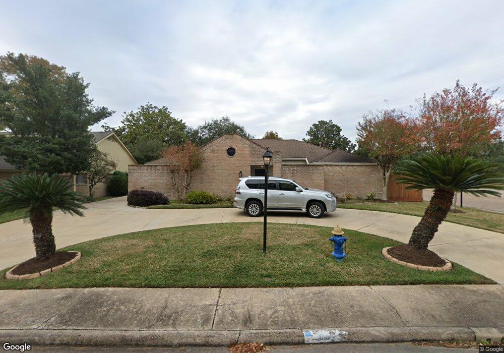 10202 Piping Rock Ln, Houston, TX 77042 - photo 1