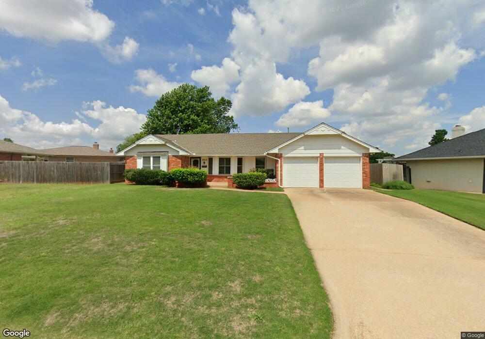 7217 N Comanche Ave, Warr Acres, OK 73132 - photo 1