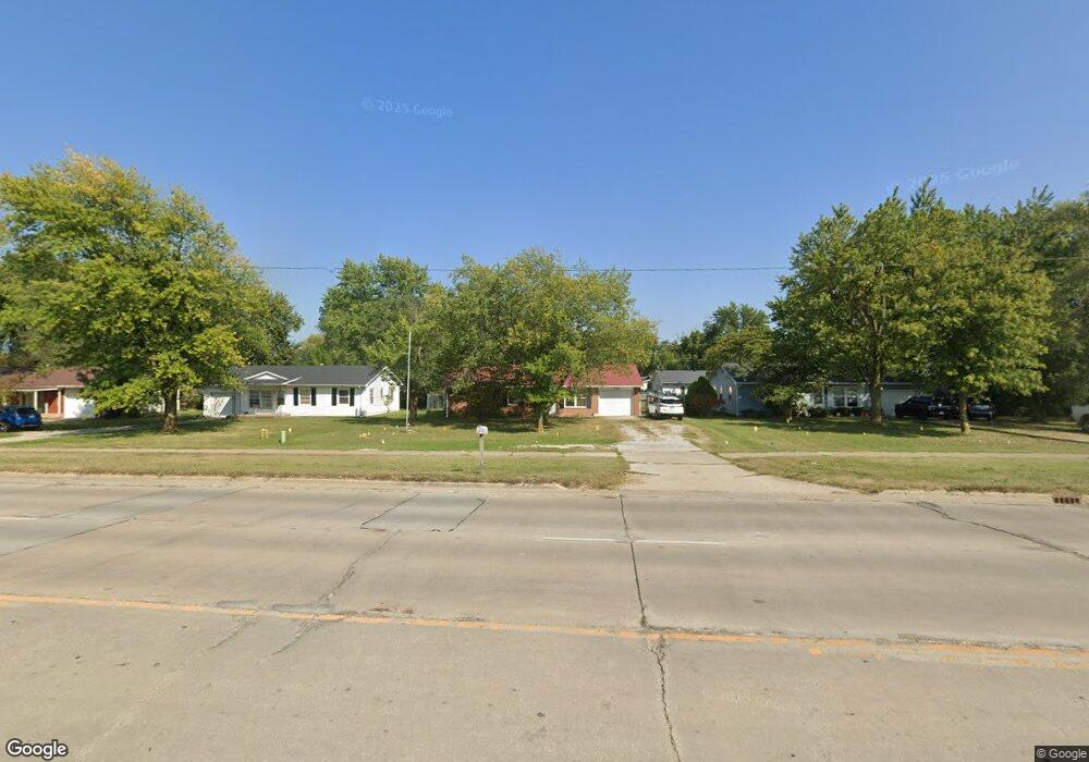 2906 S Banker St, Effingham, IL 62401 - photo 1