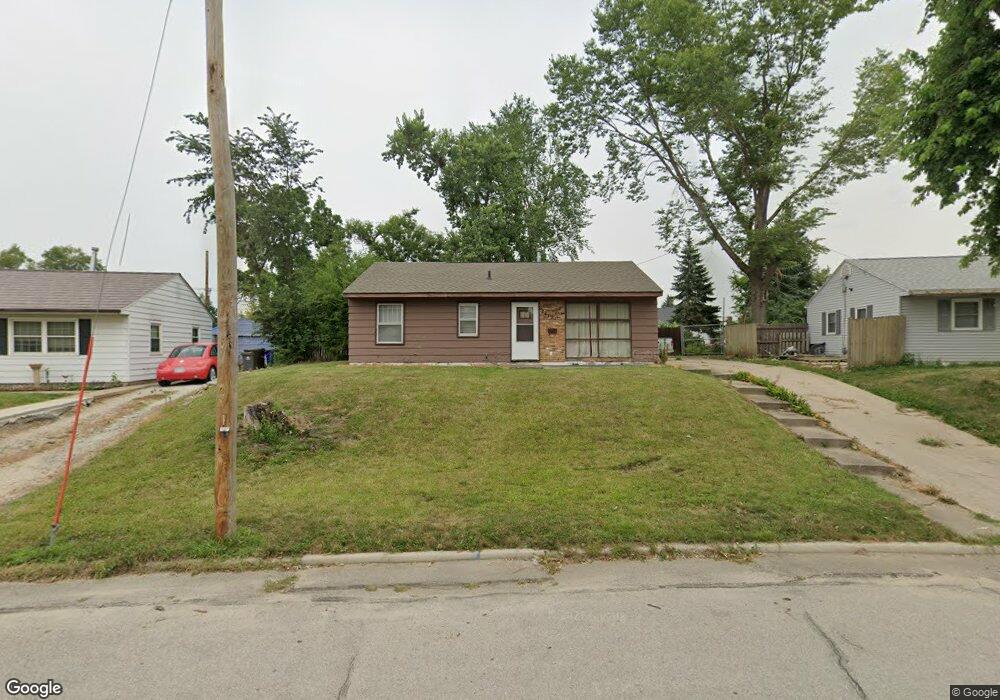2419 Wisconsin St SW, Cedar Rapids, IA 52404 - photo 1