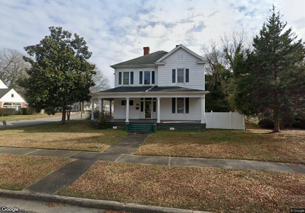 703 Sycamore St, Weldon, NC 27890 - photo 1