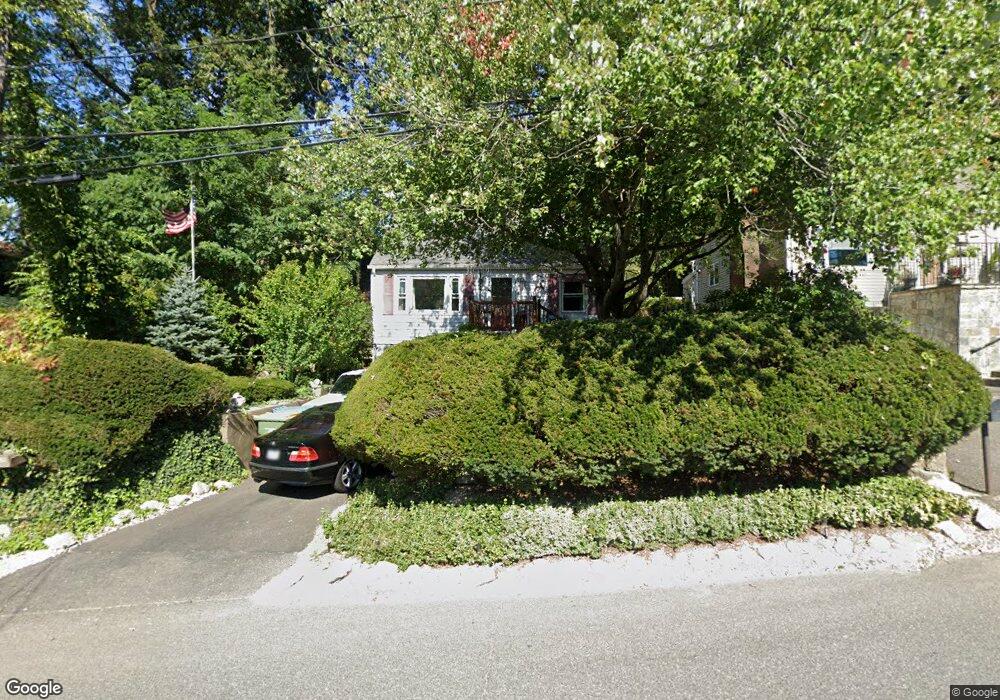 15 Alexander Ave, Waterbury, CT 06705 - photo 1