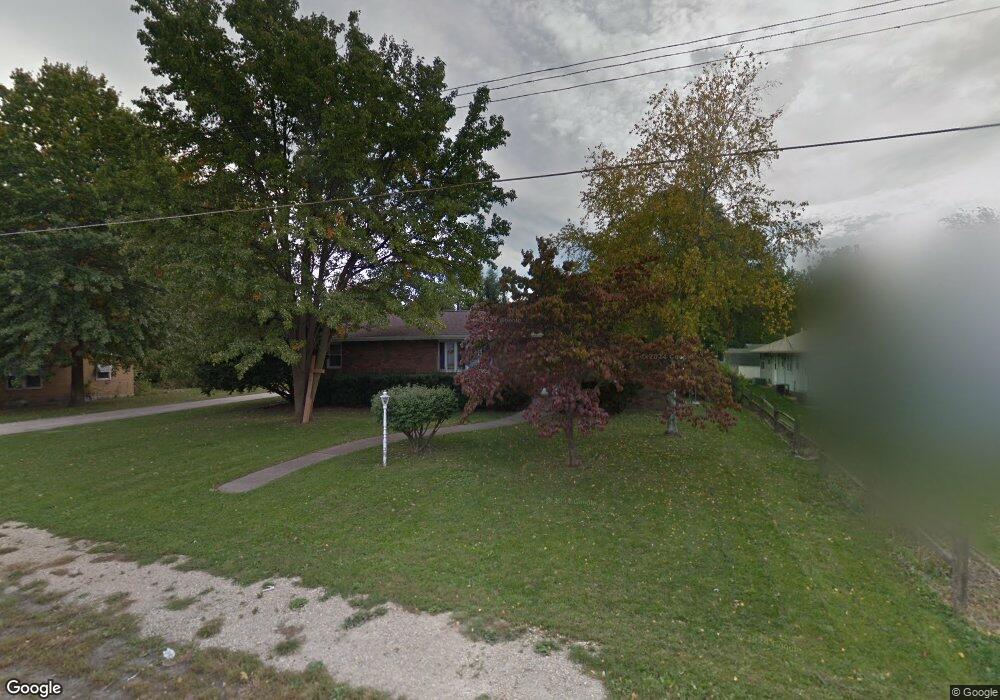 501 E Barker St, Tuscola, IL 61953 - photo 1