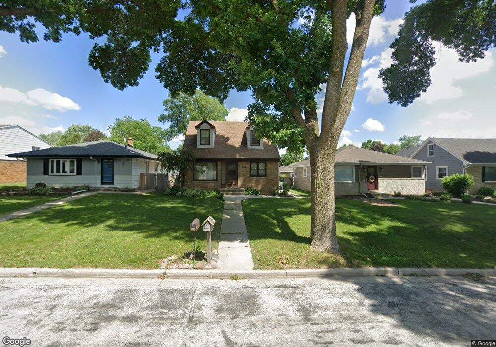 2022 N 117th St, Milwaukee, WI 53226 - photo 1