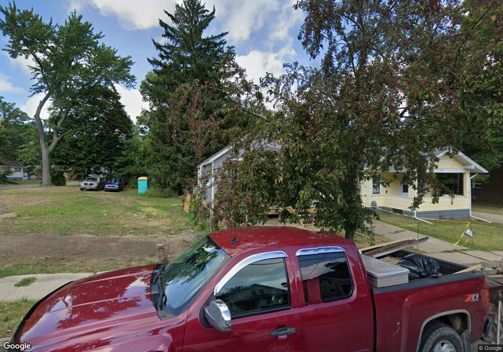 1036 Dakin St, Lansing, MI 48912 - photo 1