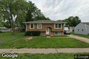 1118 Mayper Dr, Carter Lake, IA 51510