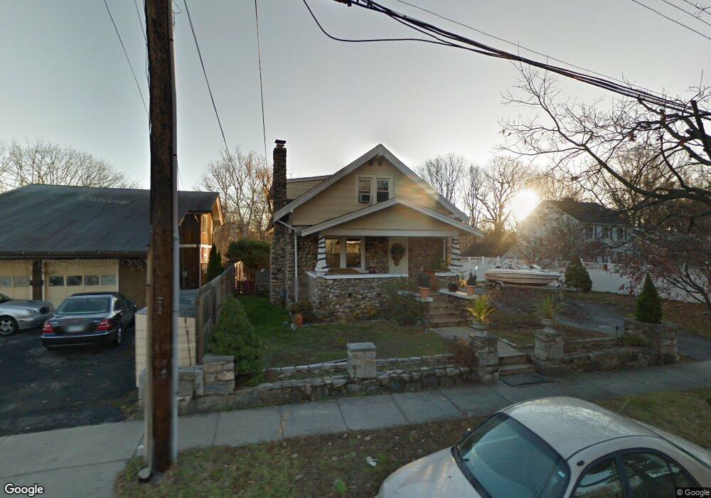 125 Courtland Hill St, Stamford, CT 06906 - photo 1