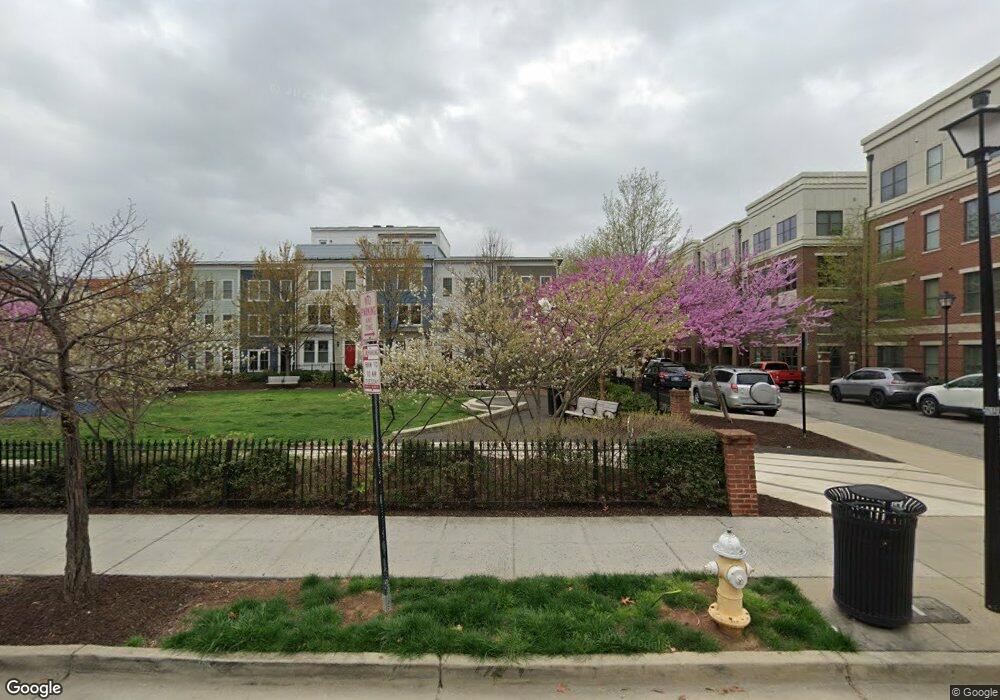 912 Montgomery St, Alexandria, VA 22314 - photo 1