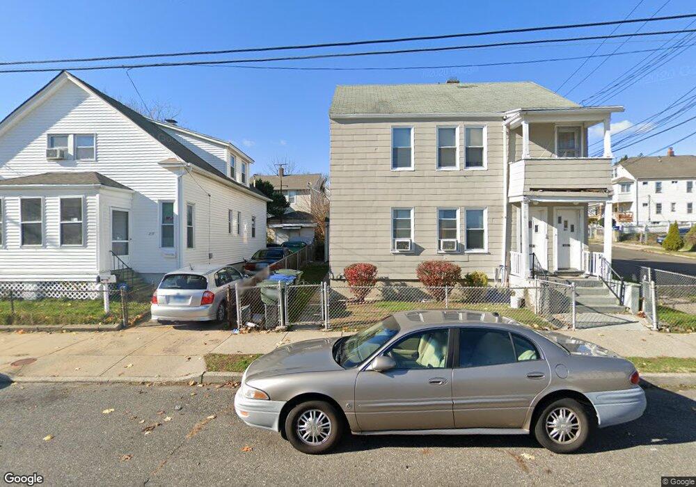 229 Pixlee Place unit 231, Bridgeport, CT 06610 - photo 1