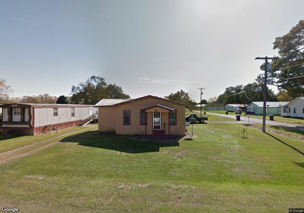 301 E Grove St, Welsh, LA 70591 - photo 1