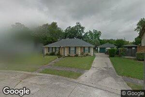 1933 Mediamolle Dr, New Orleans, LA 70114