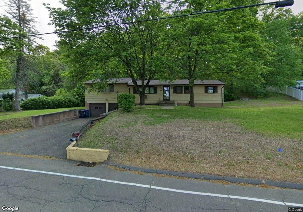 40 Twitchgrass Rd, Trumbull, CT 06611 - photo 1