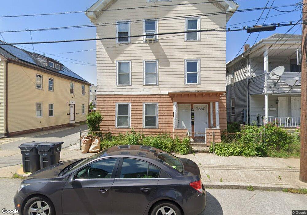 71 Magill St, Pawtucket, RI 02860 - photo 1