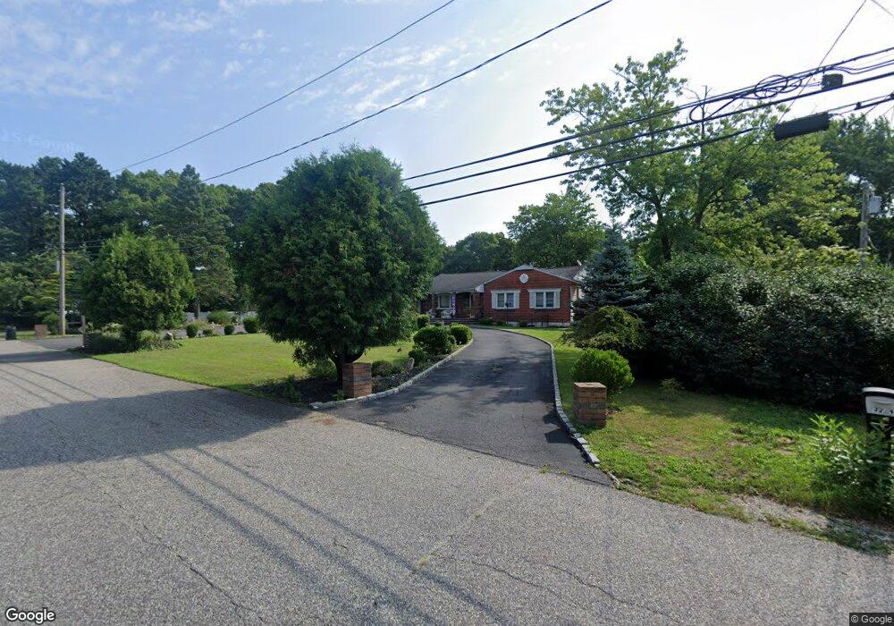 37 Hagerman Ave, Medford, NY 11763 - photo 1