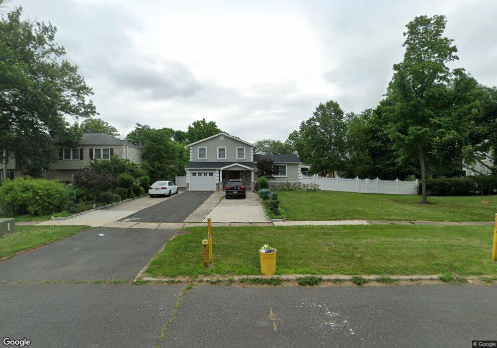 112 Henderson Rd, Kendall Park, NJ 08824 - photo 1