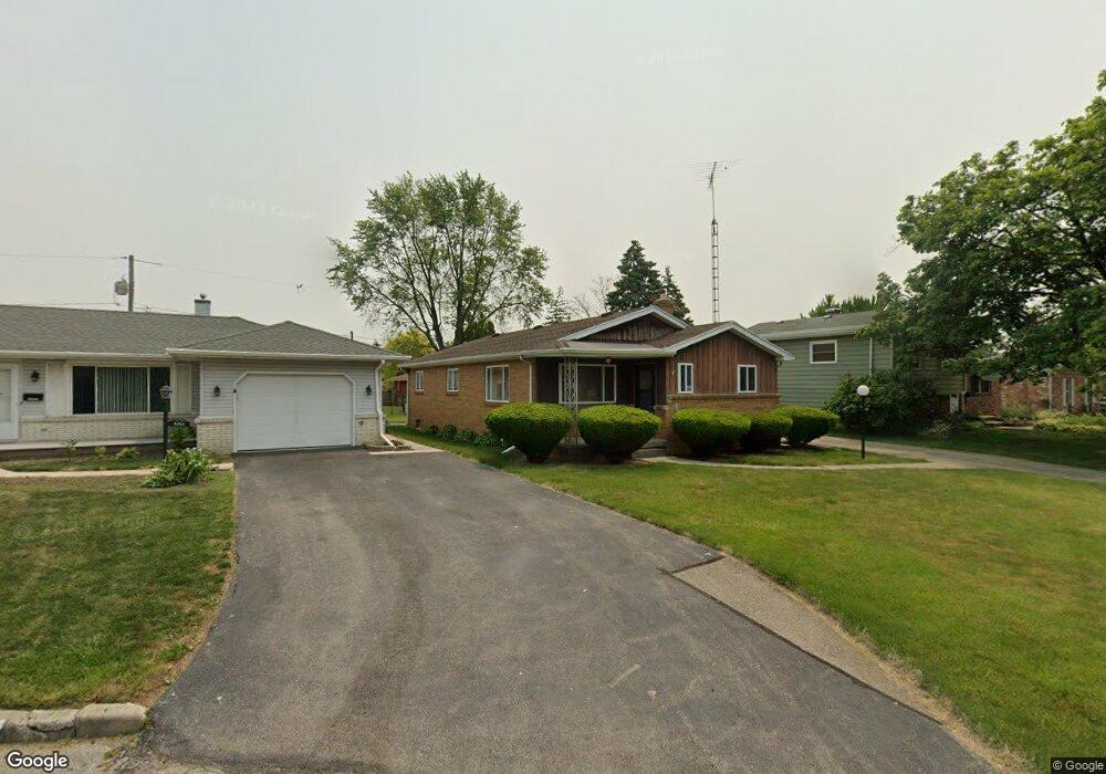 4256 Rose Point Ct, Toledo, OH 43611 - photo 1