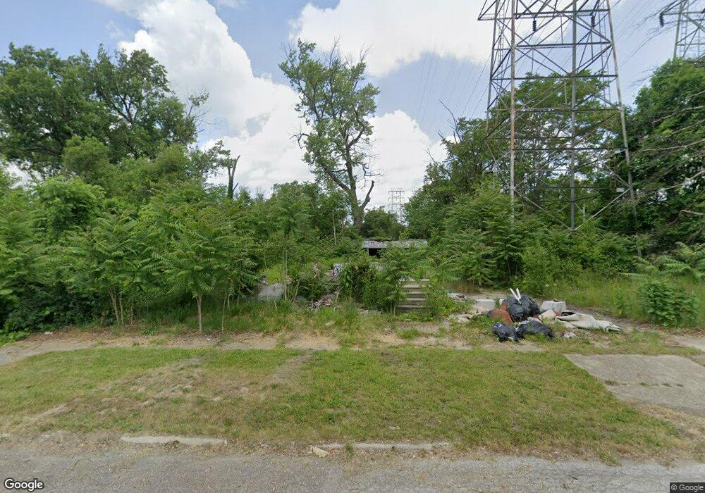 1545 Dakota Ave, Flint, MI 48506 - photo 1