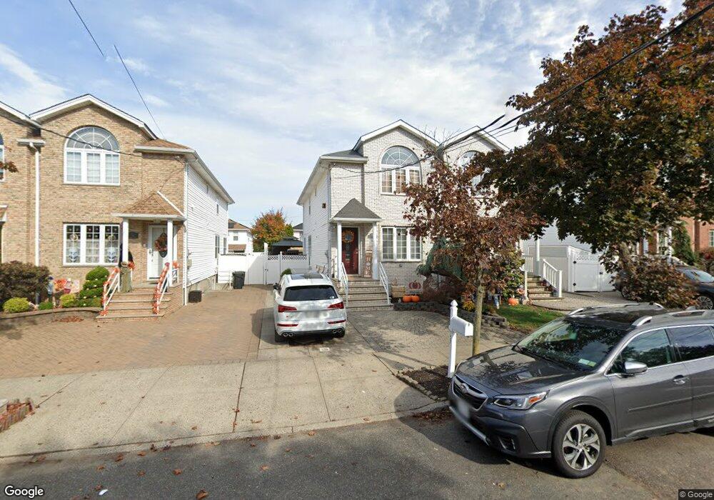 757 Correll Ave, Staten Island, NY 10309 - photo 1