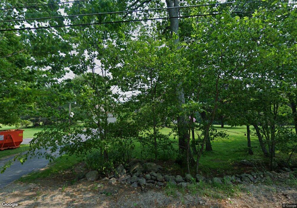 112 Kaime Rd, Chichester, NH 03258 - photo 1