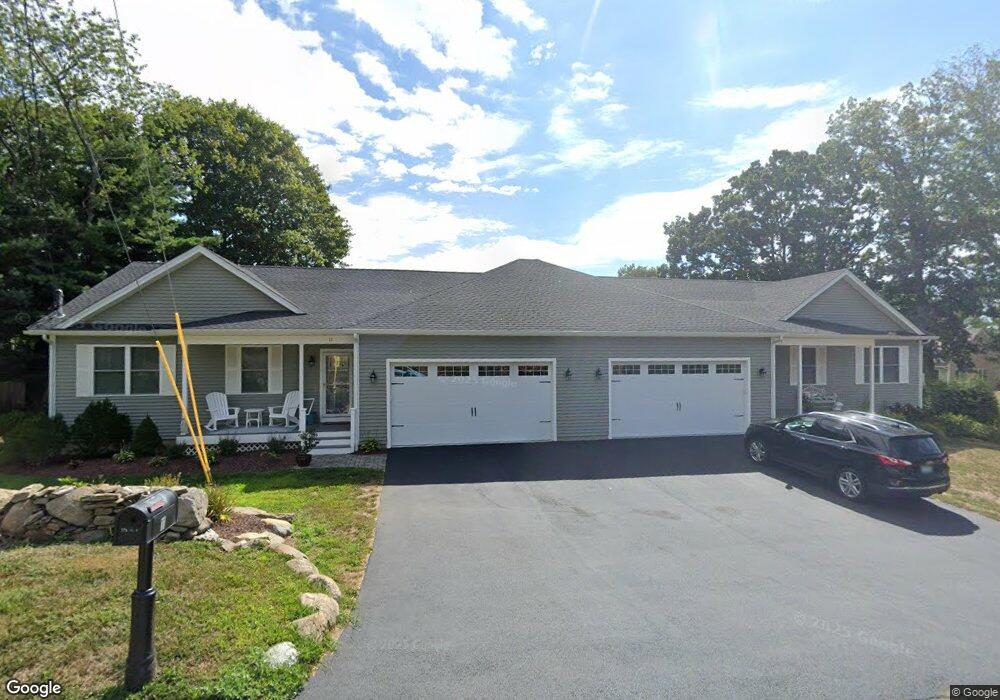 11 Easy St, South Kingstown, RI 02879 - photo 1