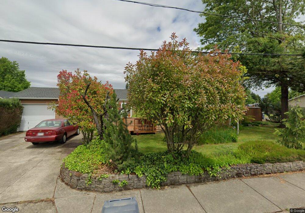 1085 Clinton Dr, Eugene, OR 97401 - photo 1