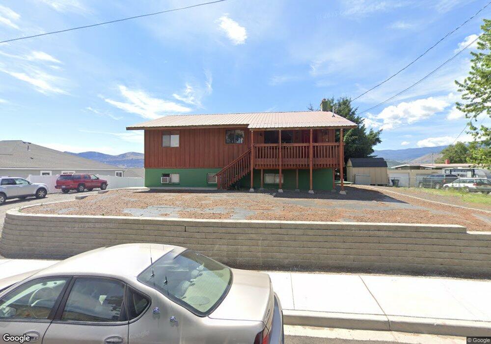 2610 6th St SE, East Wenatchee, WA 98802 - photo 1