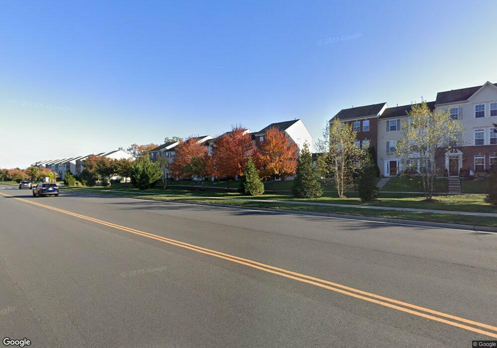 42939 Edgewater St, Chantilly, VA 20152 - photo 1