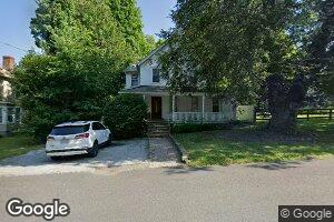 19 Reservoir Dr, Millbrook, NY 12545