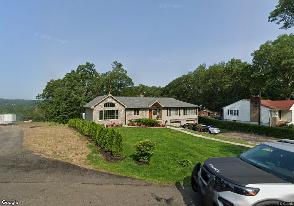 1020 Willard Rd, Orange, CT 06477 - photo 1