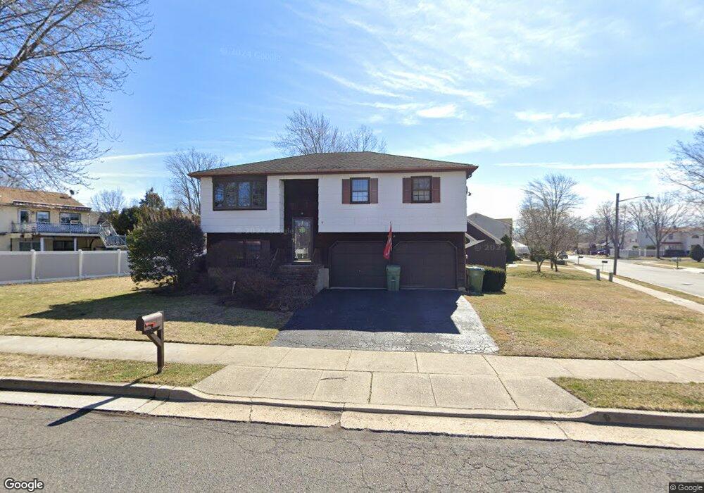 4 Tived Ln, Edison, NJ 08837 - photo 1