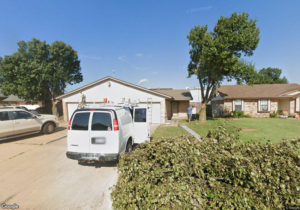 1205 Sequoyah Cir unit 1207, Moore, OK 73160 - photo 1