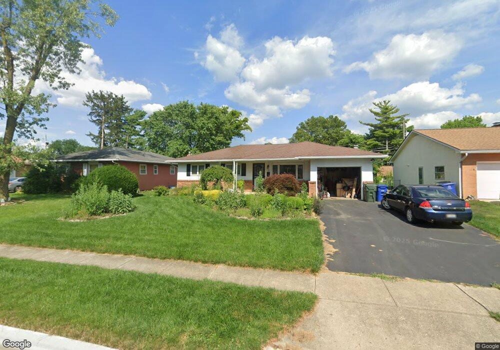 4784 Esterbrook Rd, Columbus, OH 43229 - photo 1