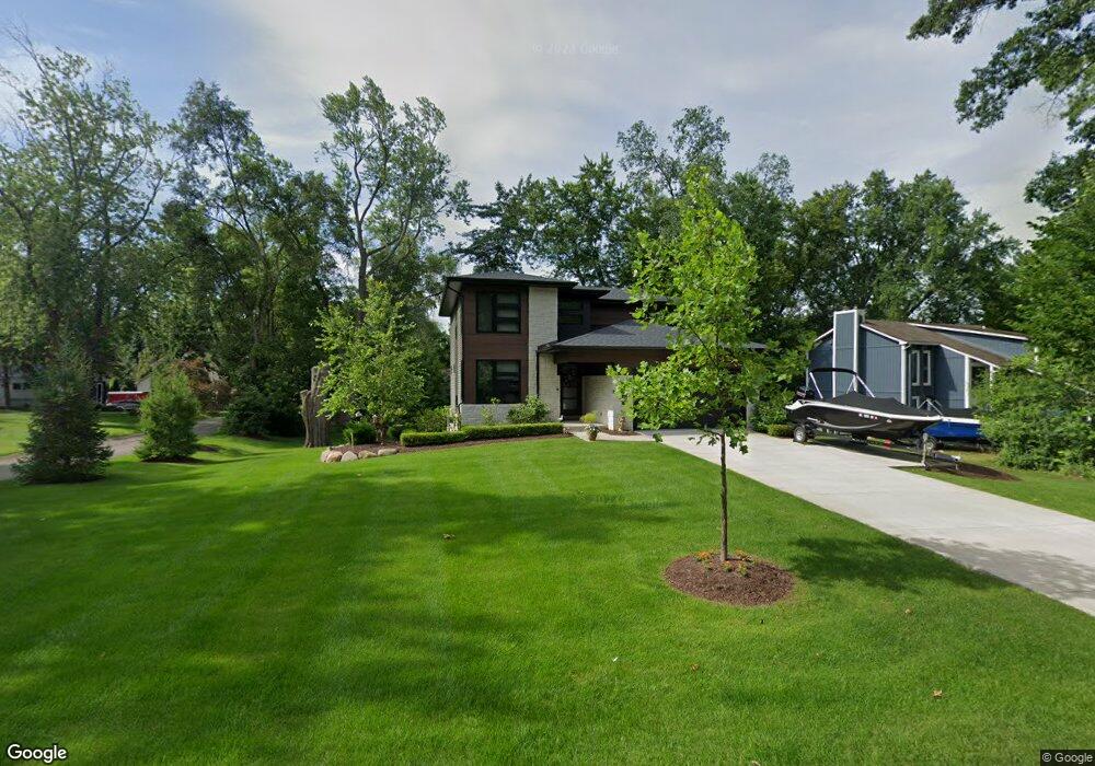 6535 Fieldview Ave, West Bloomfield, MI 48324 - photo 1