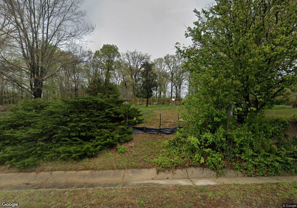 6752 S Kings Hwy, Alexandria, VA 22306 - photo 1