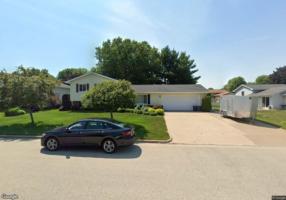 1206 Poplar St, La Crescent, MN 55947 - photo 1