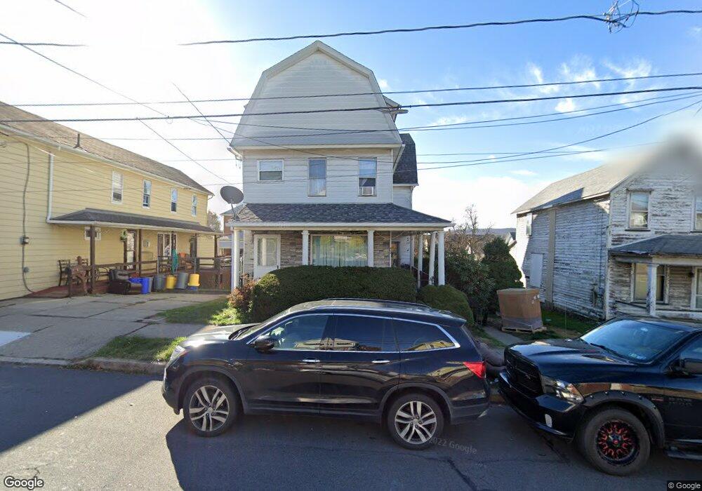 422 S Hanover St, Nanticoke, PA 18634 - photo 1