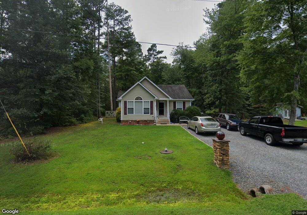 287 Greenway Dr, Colonial Beach, VA 22443 - photo 1