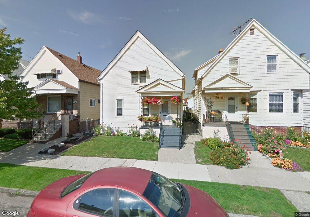 2247 Evaline St, HamtraMcK, MI 48212 - photo 1