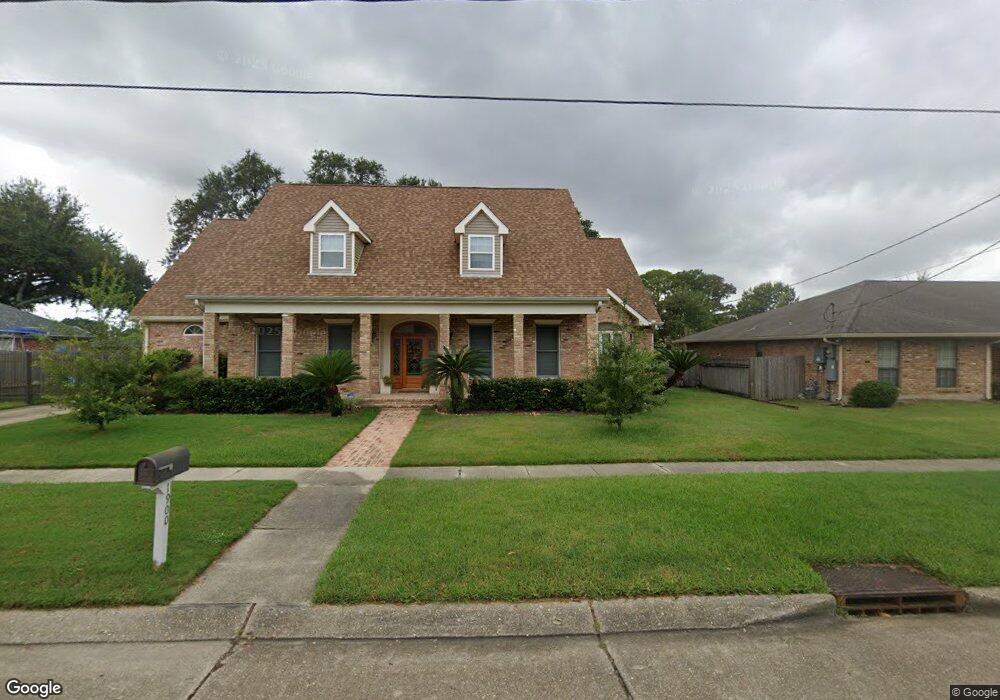 1900 Butternut Ave, Metairie, LA 70001 - photo 1