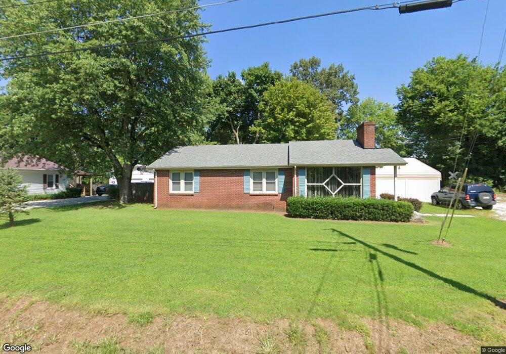 645 Highpoint Dr, Hopkinsville, KY 42240 - photo 1