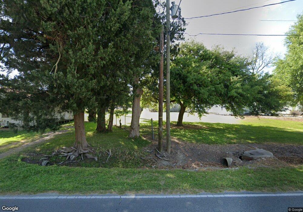 1401 Weeks St, New Iberia, LA 70560 - photo 1